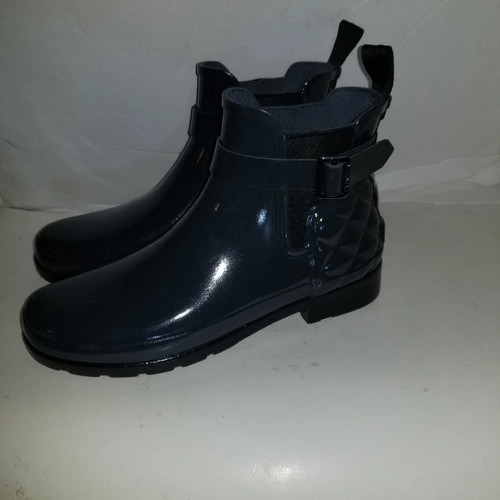 Hunter Women's Glossy Dark Gray Chelsea Rain Ankle Boots
